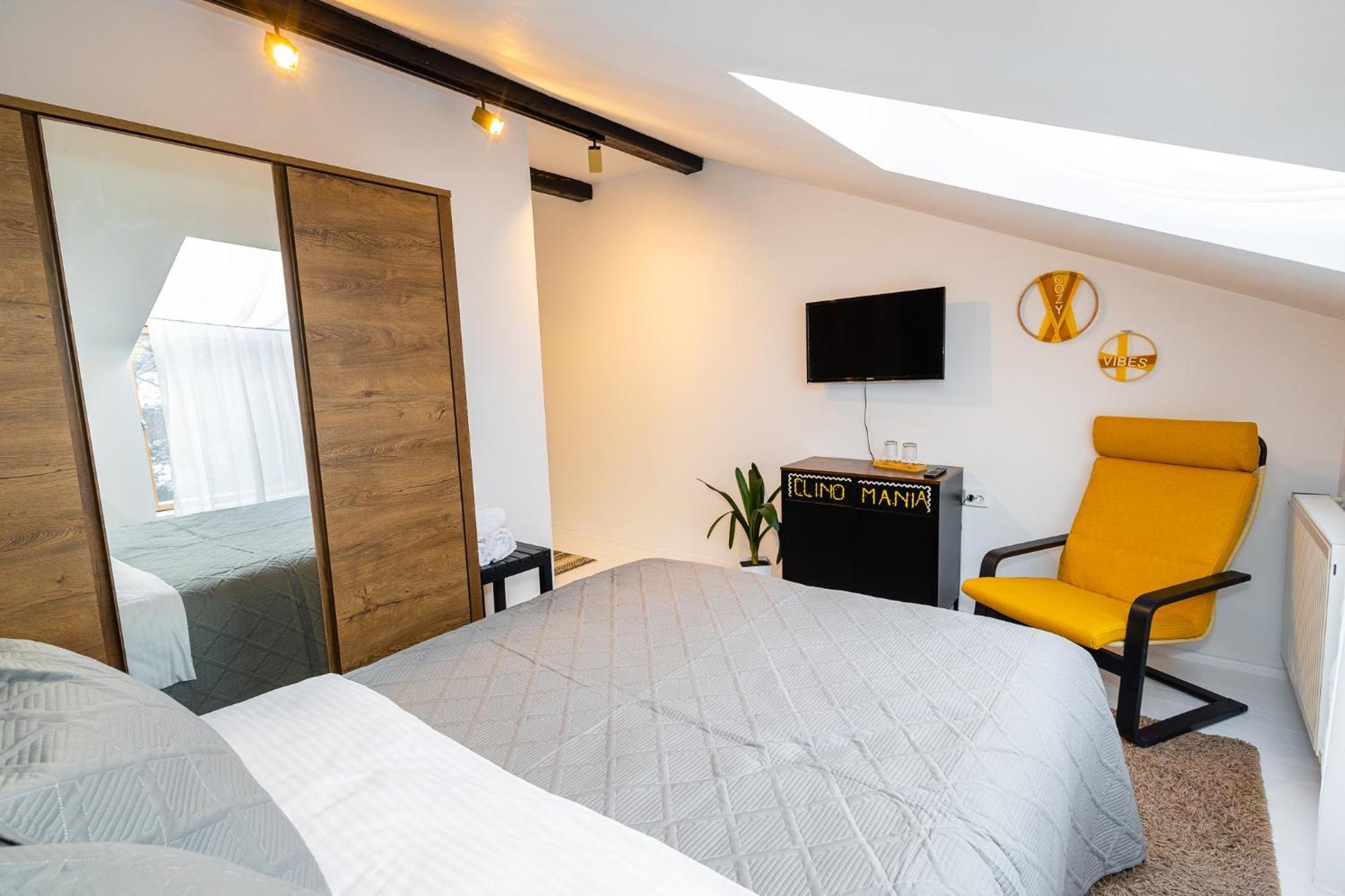 In Longfield Town Bed & Breakfast Câmpulung Moldovenesc Dış mekan fotoğraf