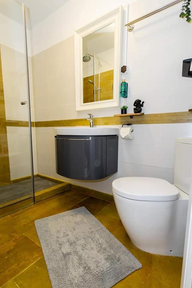 In Longfield Town Bed & Breakfast Câmpulung Moldovenesc Oda fotoğraf